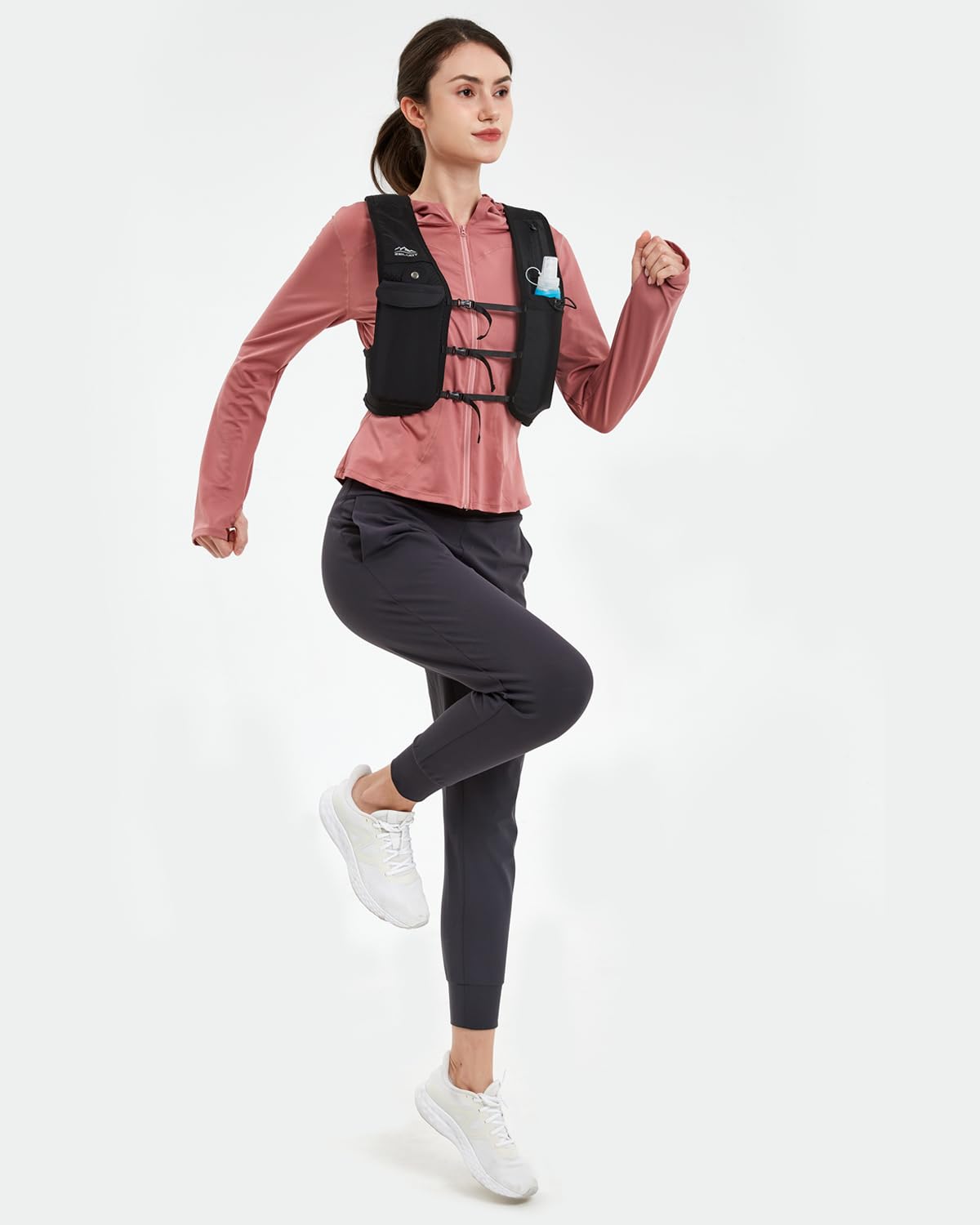 Zelvot Running Vest for Women Men, USA Original Patent, Adjustable Chest Straps Running Hydration Vest with 500ml Soft Flask, Lightweight Breathable Reflective Running Vest for Trail Running - M/L