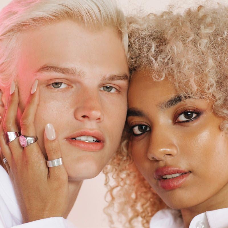 ARCTIC FOX Bleach Please Hair Lightening Kit Cream Bleach, 35 Volume Developer And Latex Free Gloves Infused With Acai, Cocoa, Sunflower Oil & Papaya! Vegan And Cruelty Free