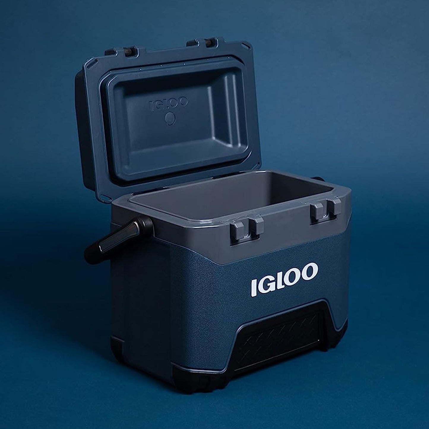 Igloo Heavy-Duty 25 Qt BMX Ice Chest Cooler with Cool Riser Technology