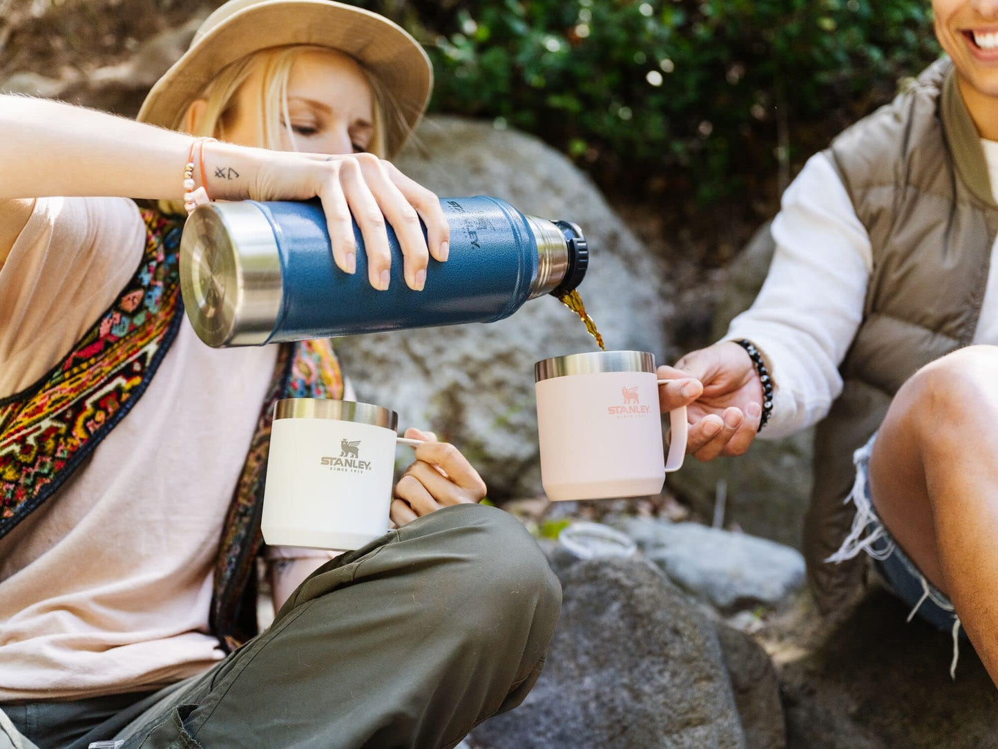 Stanley Classic Vacuum Insulated Wide Mouth Bottle - Hammertone Lake - BPA-Free 18/8 Stainless Steel Thermos for Cold & Hot Beverages - 1.0 QT