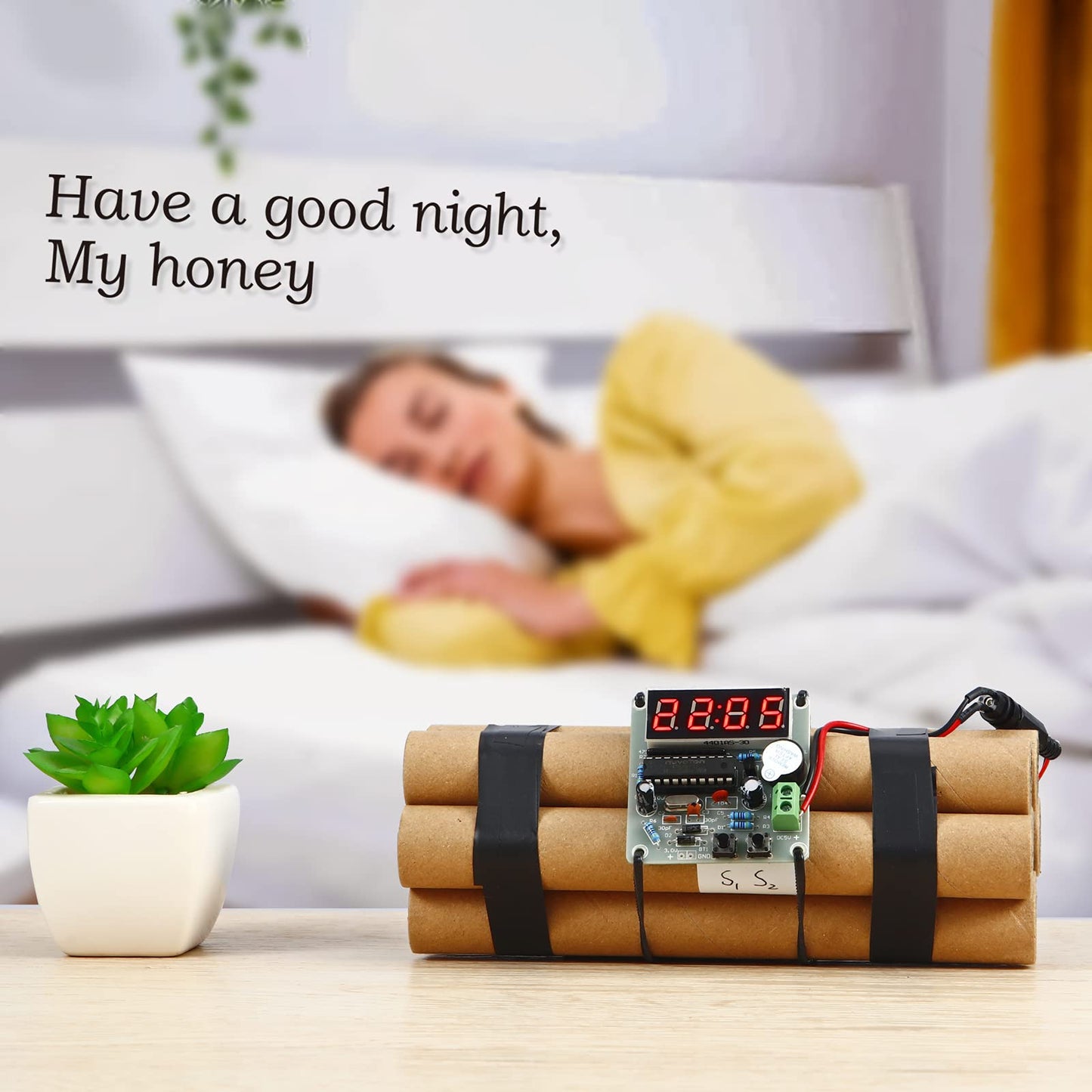 Realistic Fake Bomb Prop for Movies, Countdown Clock Timer Toy Bomb for Movie Prop, Fake Dynamite Stick Bomb Prop for Pranks, Halloween, Cosplay, Army Military Training, Party Decoration