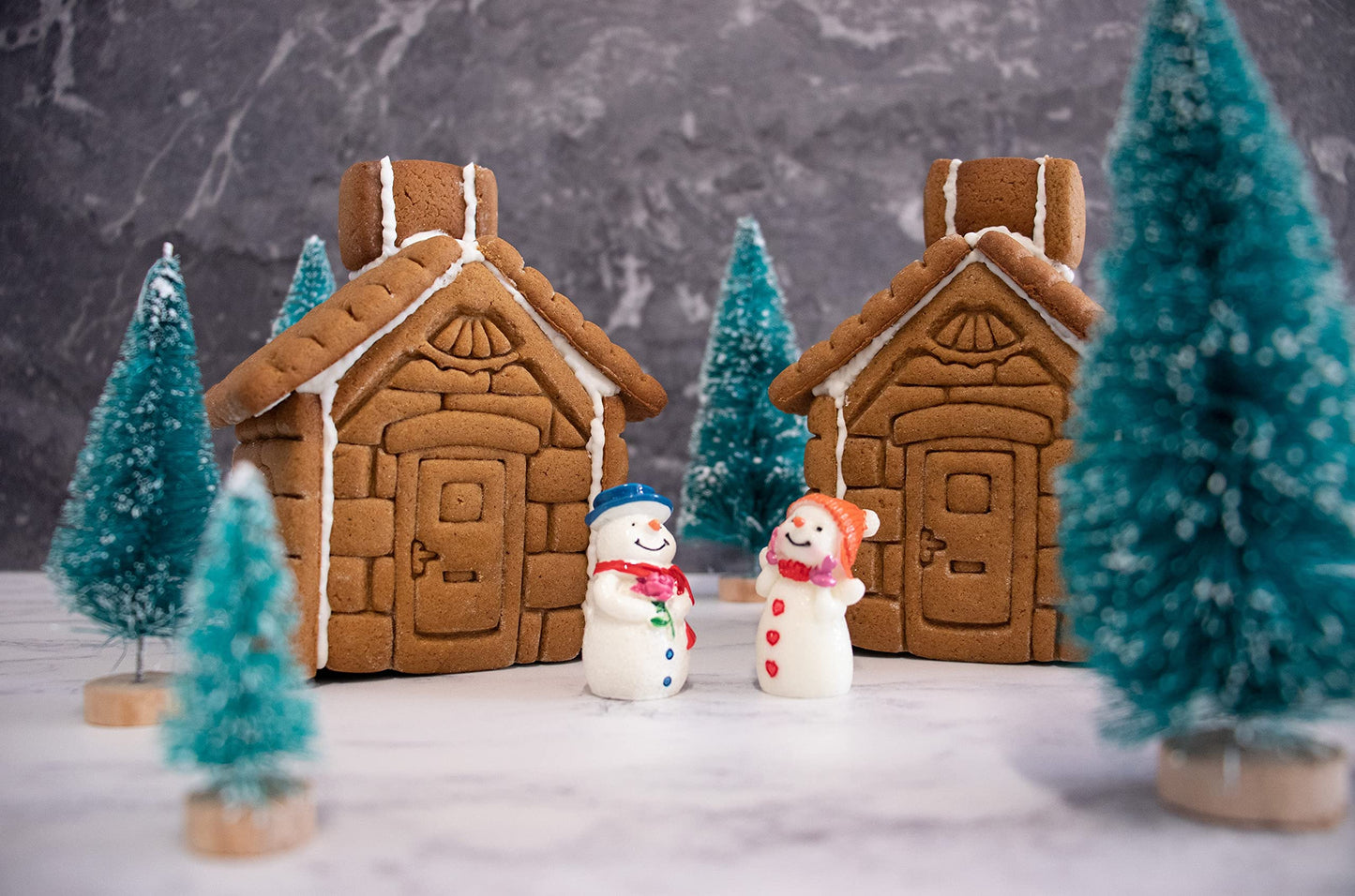 Gingerbread Xmas House Cookie Cutter, 1 set - Bakerlogy