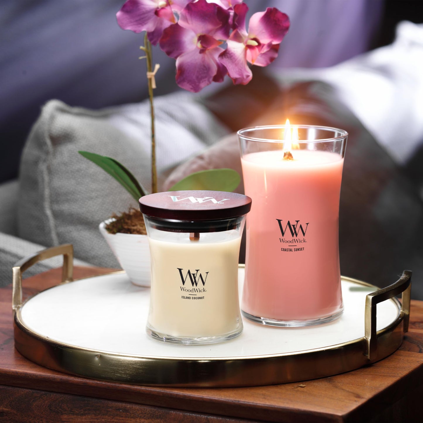 WoodWick Large Hourglass Candle Coastal Sunset Scent Crackles as it burns Premium Soy Blend Wax 21oz Perfect for gifting