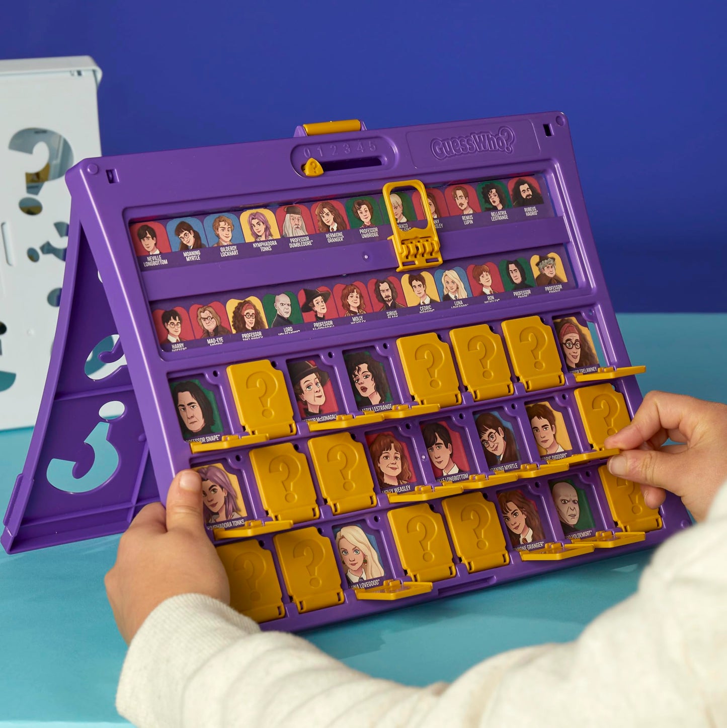 Guess Who? HARRY POTTER Edition Board Game | Ages 6 and Up | 2 Players | Fun Games for Kids and Preschoolers | Family Gifts (Amazon Exclusive)