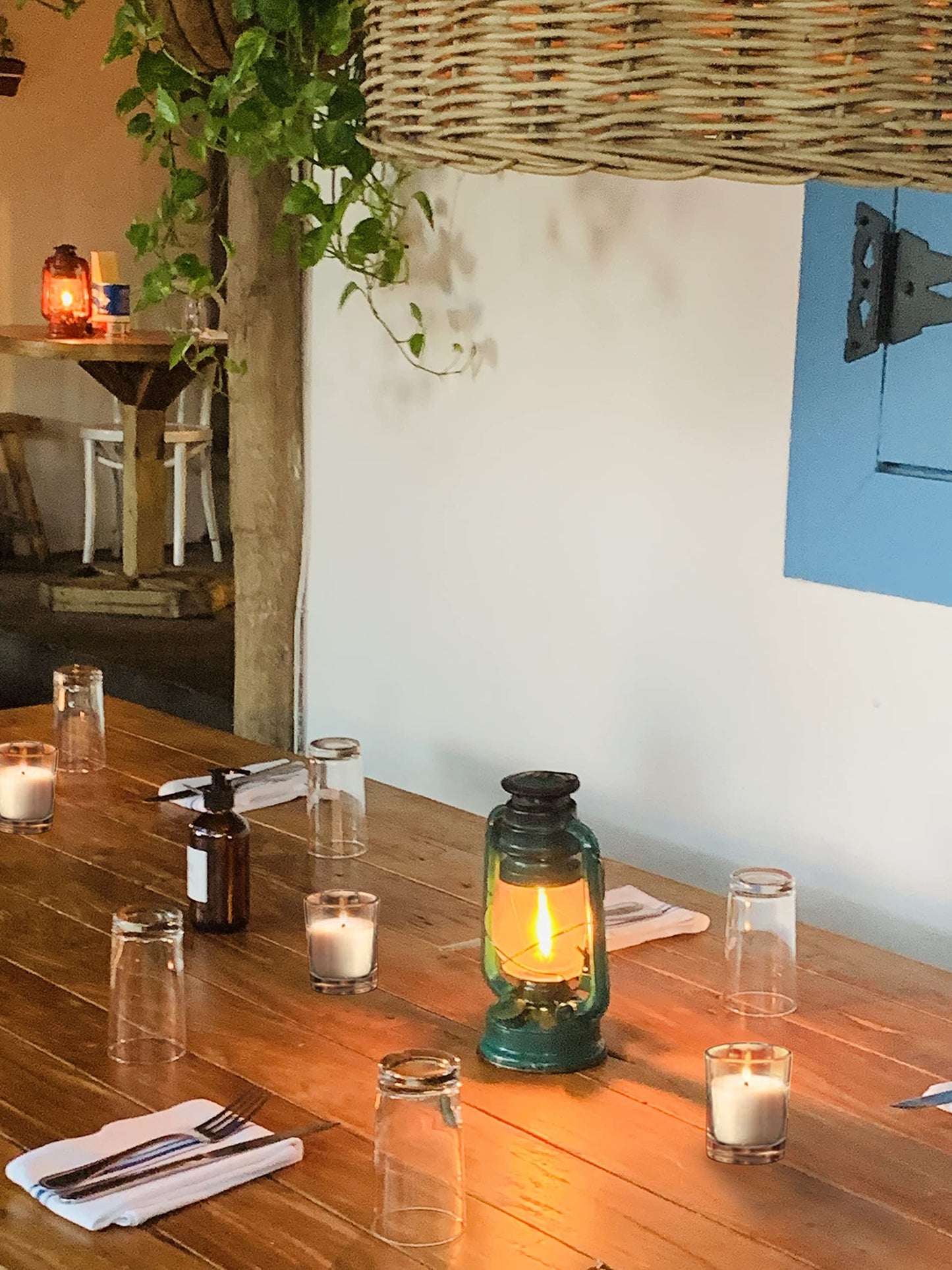 Hosley 48-Pack Ivory Unscented Votive Candles, Clear Glass, 10-12 Hr Burn, Hand-Poured, Ideal for Weddings, Parties, Aromatherapy, Holidays, Gifts