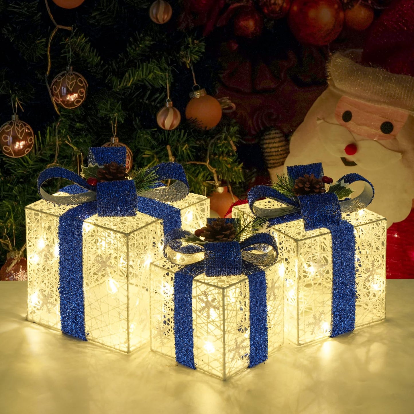 Christmas Decorations, Set of 3 Christmas Lighted Gift Boxes, Battery Operated Xmas Present Boxes, Warm White LED with Bows for Indoor Christmas Tree, Yard, Home Decor （Blue Bow）