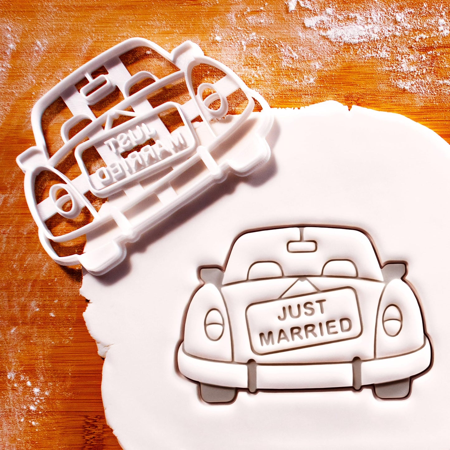 BAKERLOGY Just Married Car Cookie Cutter - Detailed Biscuit Cutter Design for Baking and Crafts, ideal on fondant, dough, clay