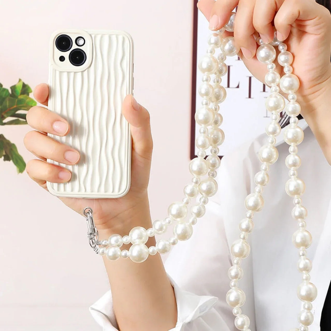 Pearl Phone Lanyard Crossbody Strap